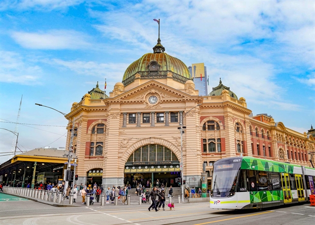 456827_5296710938963942_Flinders20Street20Station20-20Melbourne