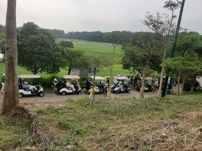 featured_ed94bceb8b89ec8aa4-eab3a8ed9484-phoenix-golf-resort